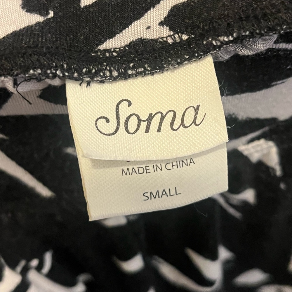 Soma Black and White Tropical Print Wide Leg Lounge Pants - Picture 4 of 4